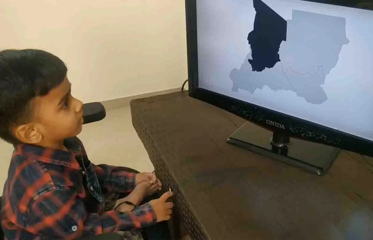 YOUNGEST TO IDENTIFY ALL COUNTRIES BY THEIR OUTLINES (BROKEN)