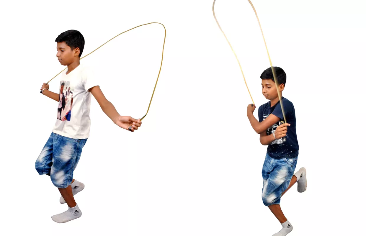 MOST CRISS CROSS BACKWARD ROPE SKIPS IN ONE MINUTE