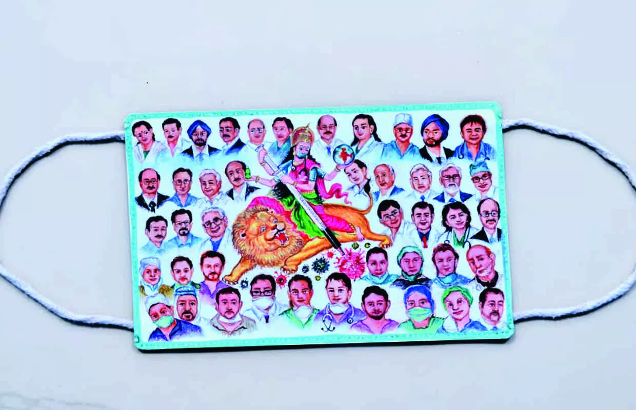 MAXIMUM MINIATURE PORTRAITS PAINTED ON FACE MASK