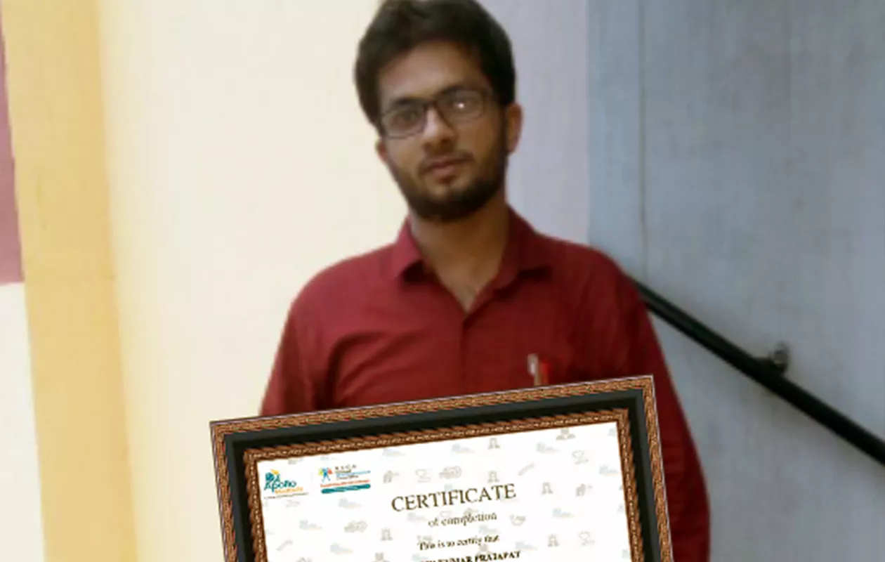 MAXIMUM CERTIFICATES OF ACHIEVEMENTS IN A SHORT PERIOD ( BROKEN )