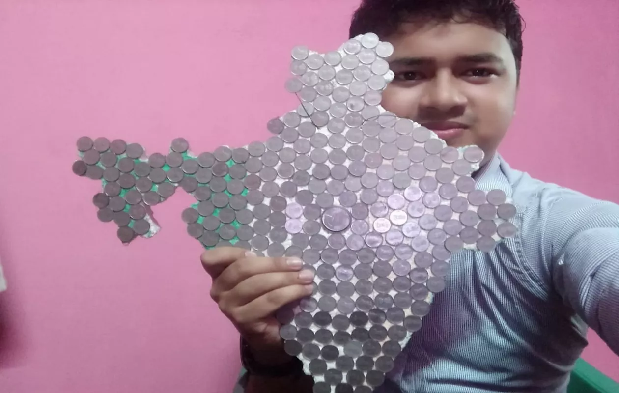 SMALLEST INDIAN MAP MADE BY COINS ON THERMOKOL