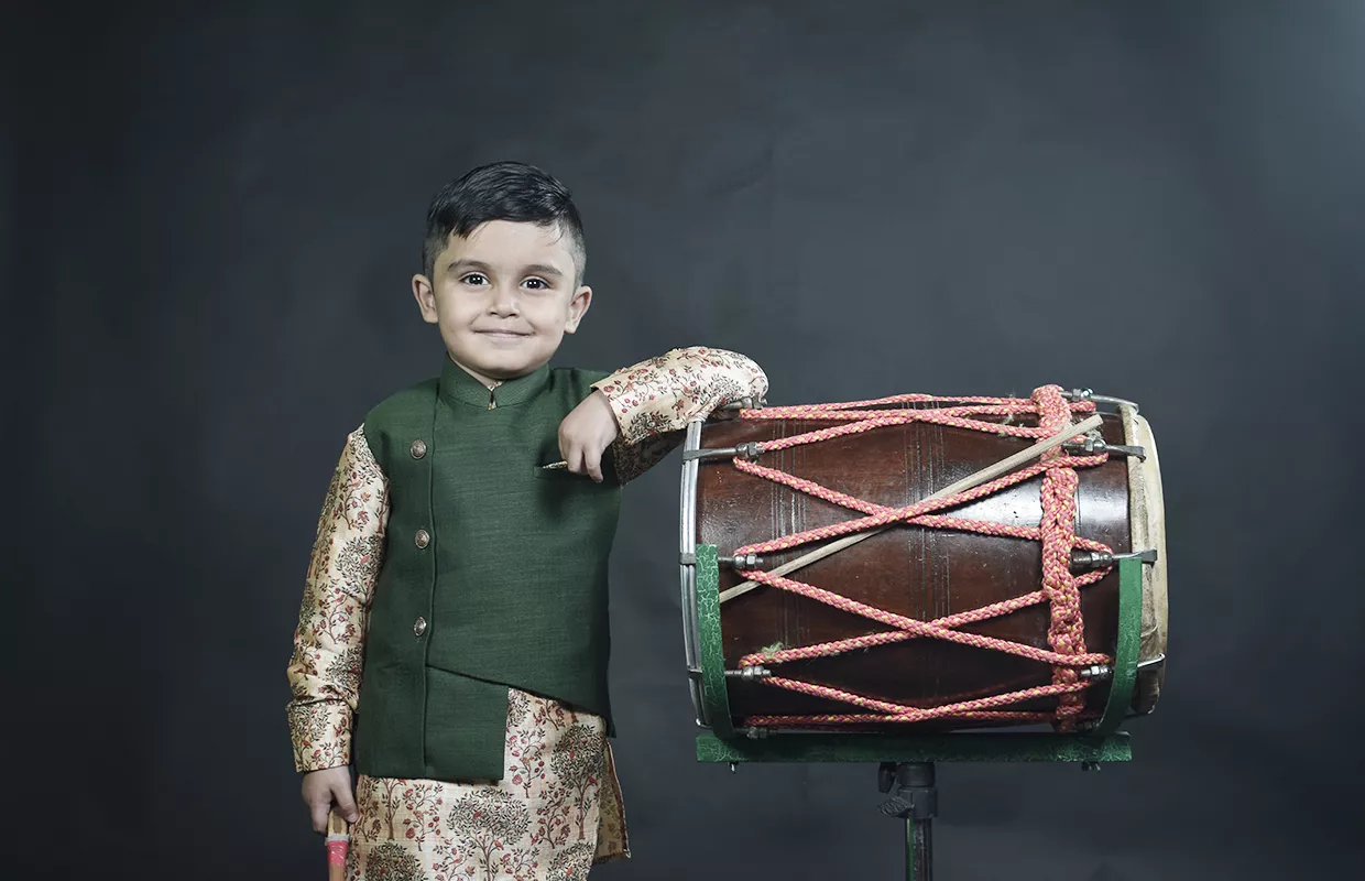 YOUNGEST DHOL PLAYER (BROKEN)