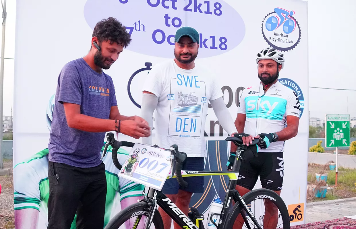 NON-STOP CYCLING ALTERNATIVELY (GROUP)