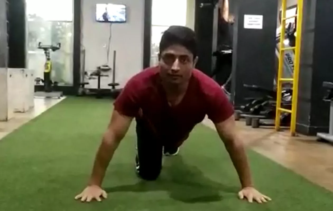 MAXIMUM PUSH-UPS IN 30 SECONDS (BROKEN)