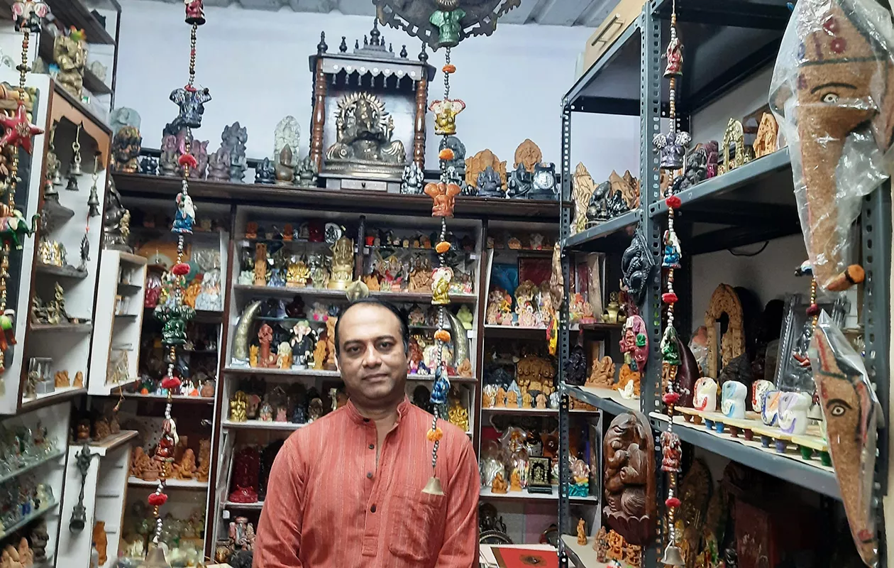 LARGEST COLLECTION OF LORD GANESHA IDOLS