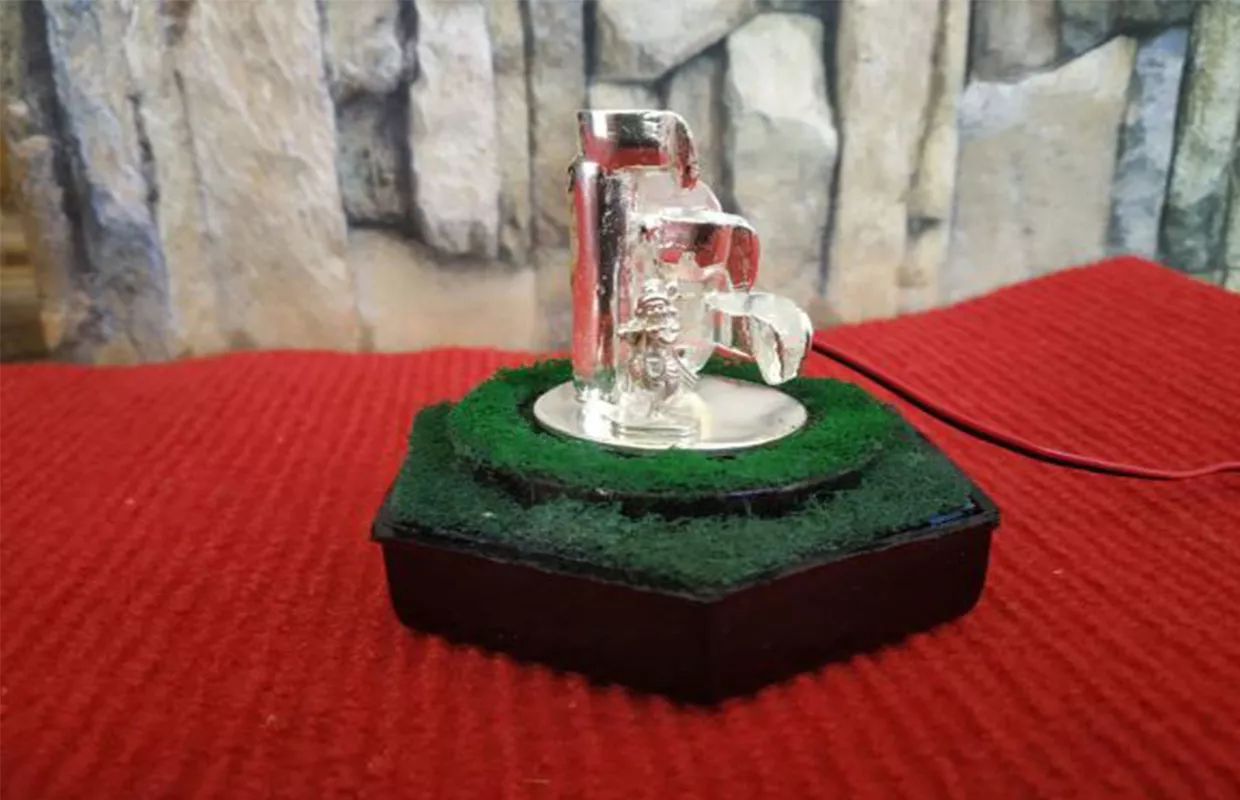 SMALLEST FOUNTAIN MADE OF SILVER