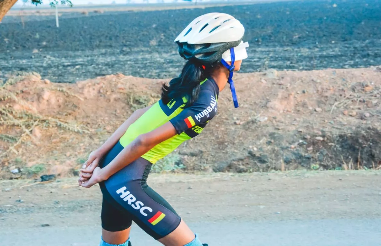 FASTEST BLINDFOLD QUARTER SKATING MARATHON