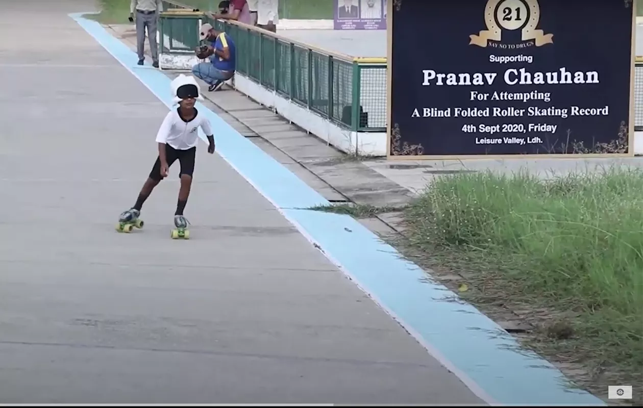 LONGEST BLINDFOLD SKATING