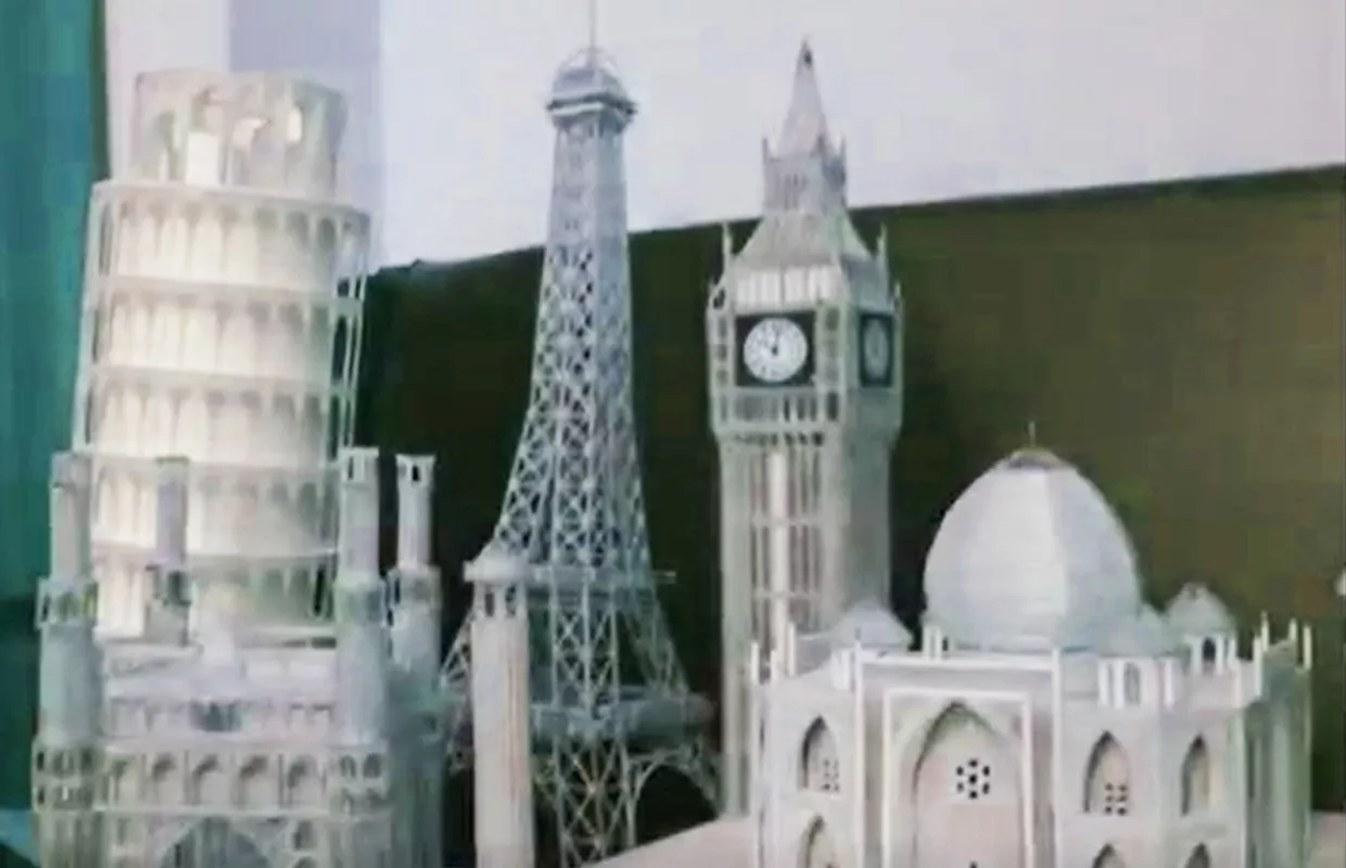 LARGEST COLLECTION OF MINIATURE BUILDINGS CREATED WITH EMPTY PEN REFILLS