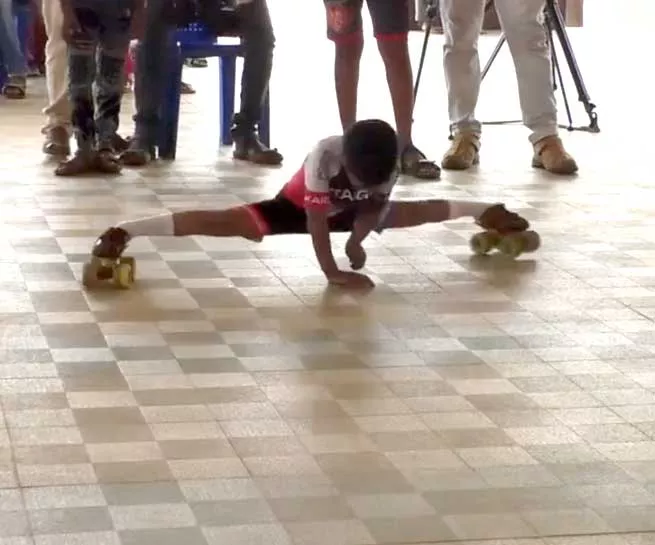 LONGEST LIMBO SPIN SKATING