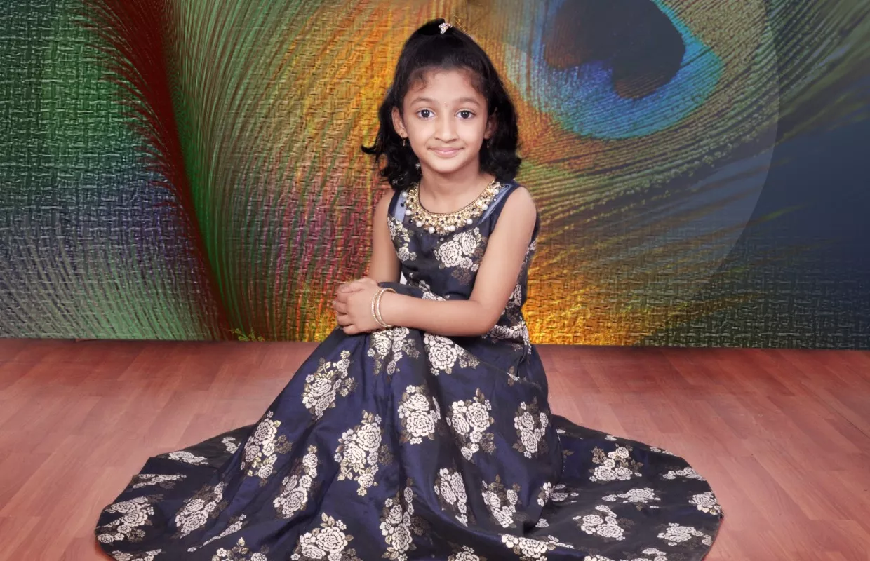 (1) MINIMUM TIME TO SOLVE MIRROR RUBIK CUBE (2) MINIMUM TIME TO SOLVE THREE RUBIK CUBES USING ALGORITHMS (3) MINIMUM TIME TO SOLVE RUBIK CUBE BLINDFOLDED