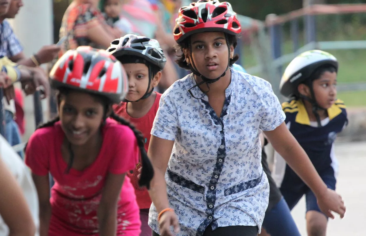 MAXIMUM PEOPLE NON-STOP SKATING (MULTIPLE VENUES)