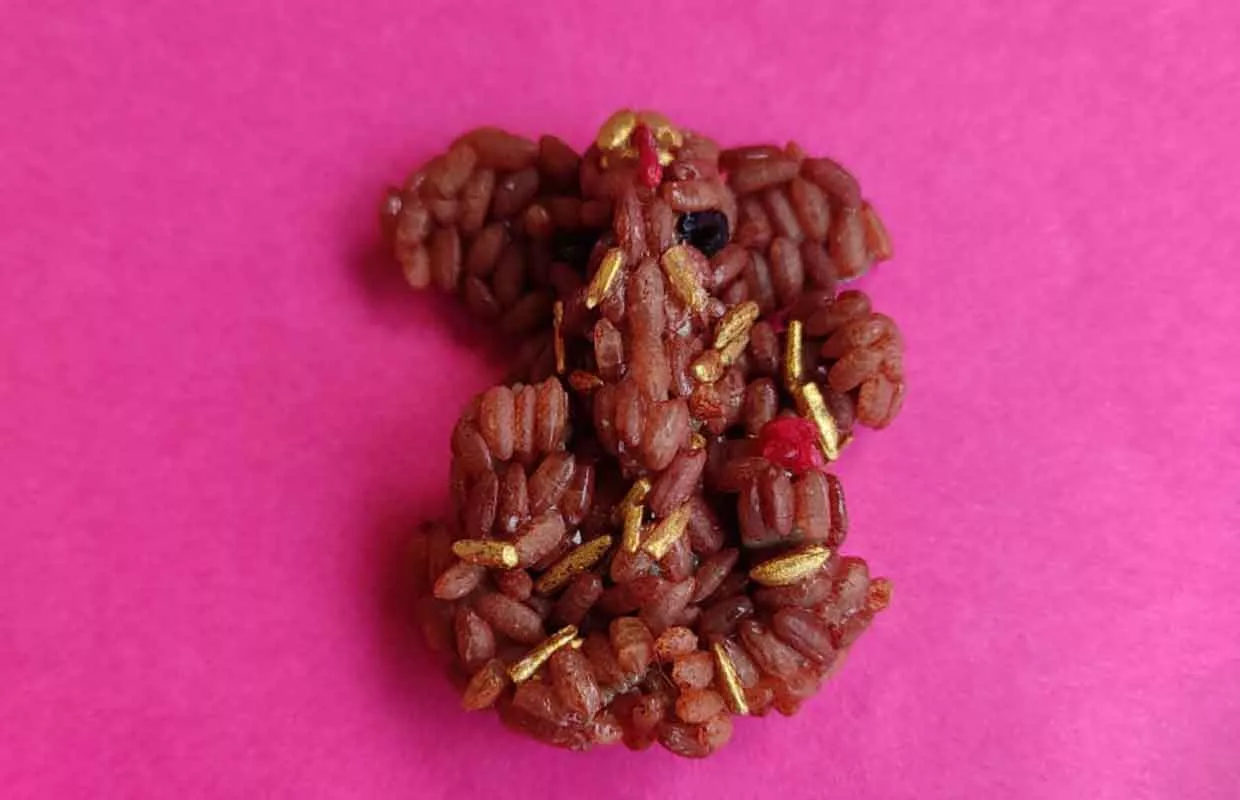 SMALLEST STATUE OF LORD GANESHA MADE OF RICE