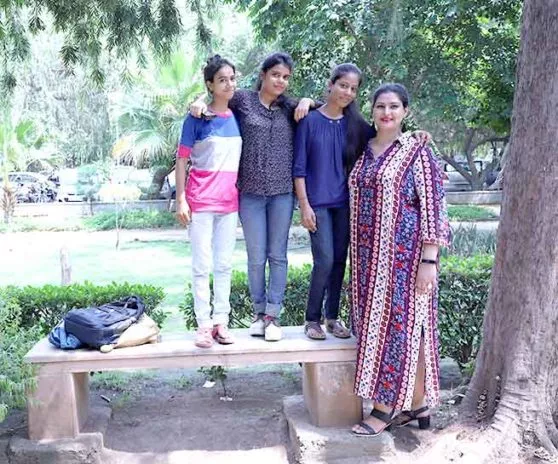 TALLEST PLUS SIZE FEMALE MODEL