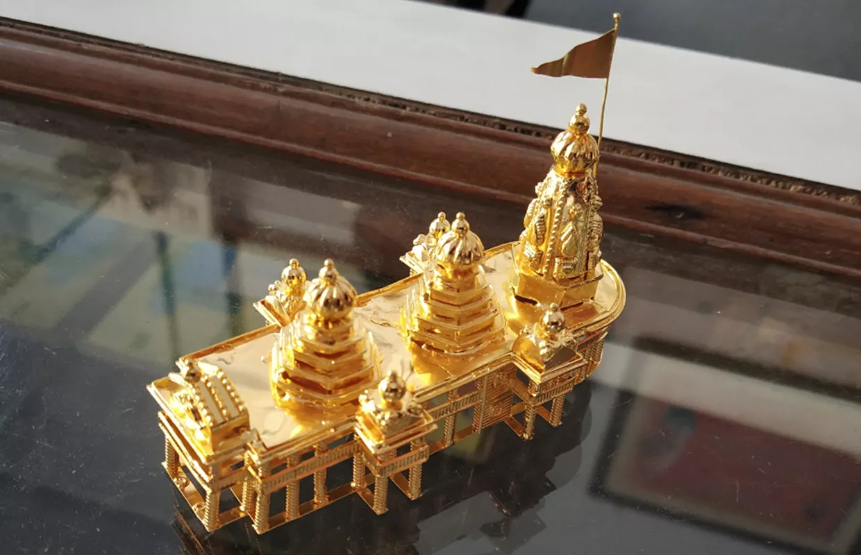 SMALLEST  AYODHYA RAM MANDIR REPLICA MADE OF GOLD