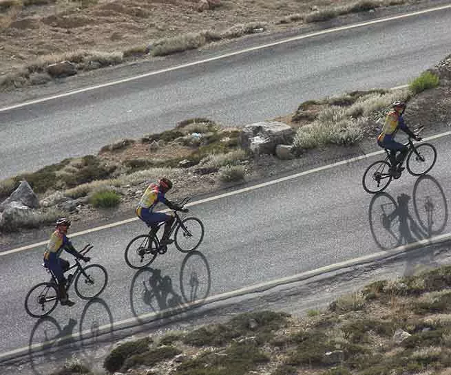 FASTEST TIME TO CYCLE FROM LEH JAMMU AND KASHMIR INDIA TO KANYAKUMARI TAMIL NADU INDIA