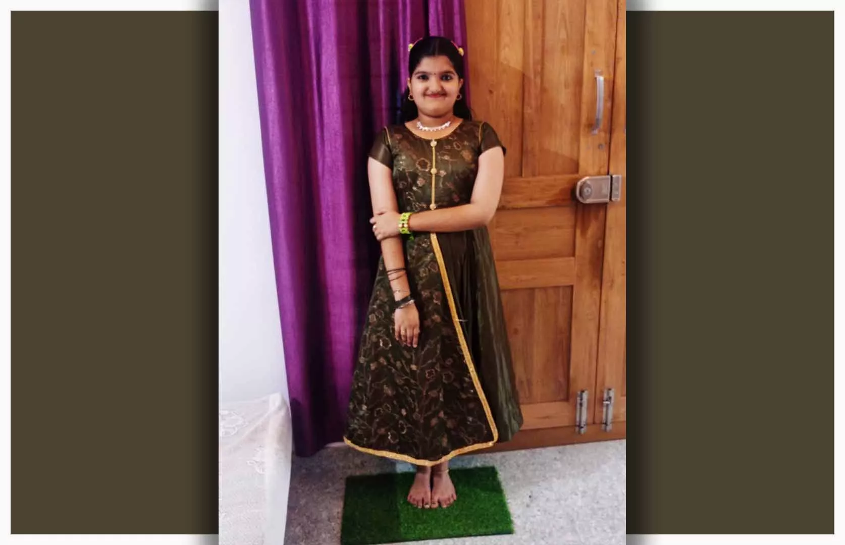 LARGEST DRAWING OF TAJ MAHAL MADE WITH 50 KG SALT (TEENAGER)