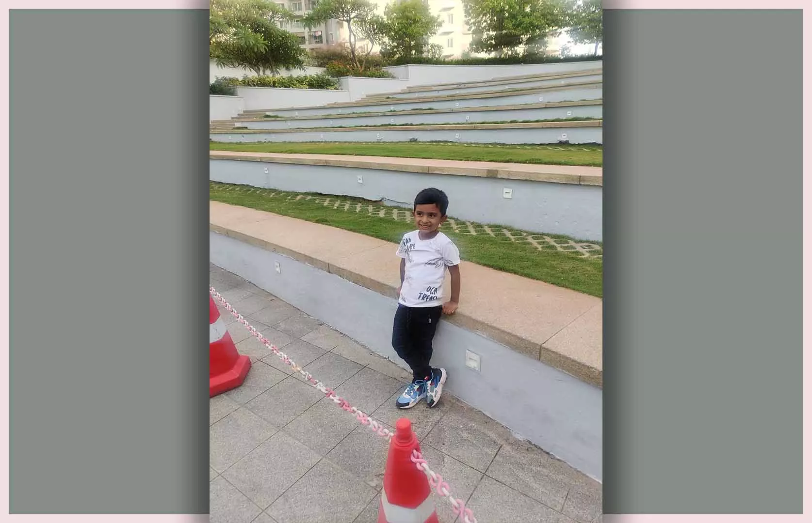 YOUNGEST TO WRITE IN MAXIMUM STYLES OF AMBIDEXTROUS WRITING