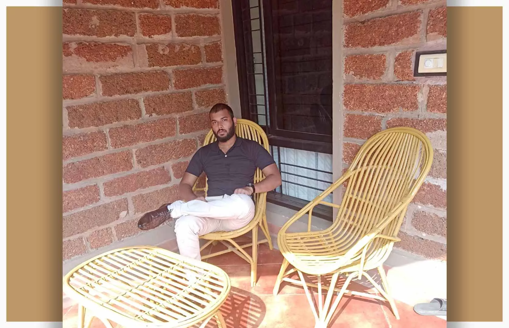 FASTEST TO WRITE 1000 DIGITS OF PI VALUE WITH BOTH HANDS