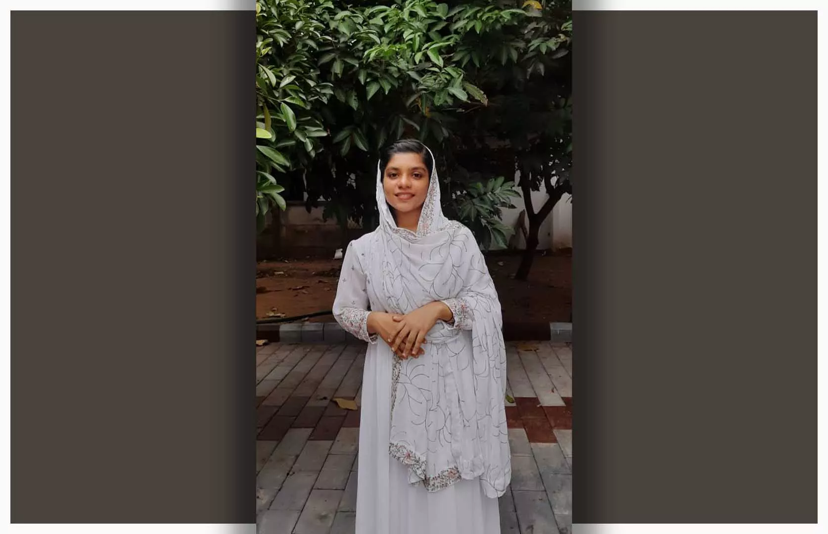 LONGEST TIME TO PERFORM USTRASANA (TEENAGER)