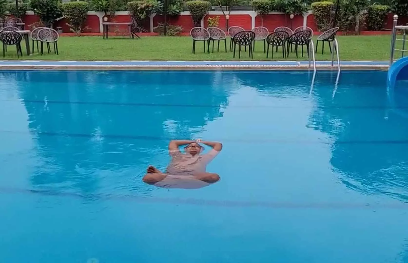 LONGEST TIME TO PERFORM AQUA YOGA MOUNTAIN POSE WHILE FLOATING ON WATER