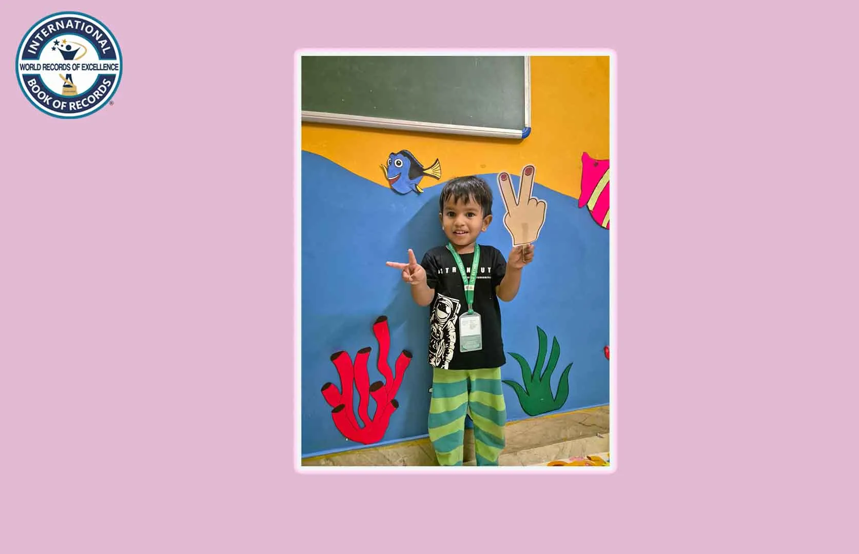 FASTEST TO SOLVE 100 PIECES ANIMAL SAFARI PUZZLE BY A TODDLER